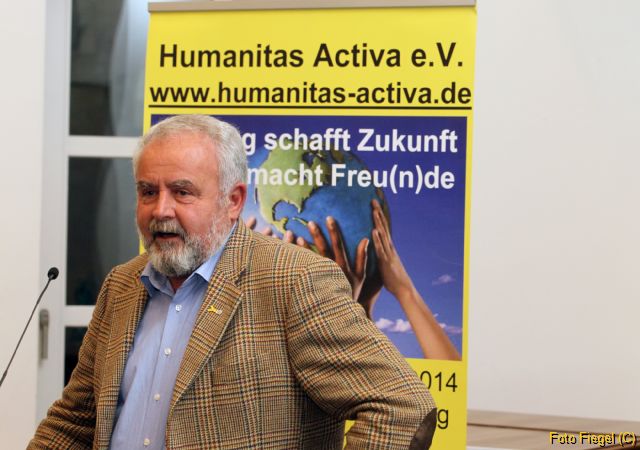 Herr Dr. Erös, Leiter des Familienunternehmens Kinderhilfe Afghanistan: Image